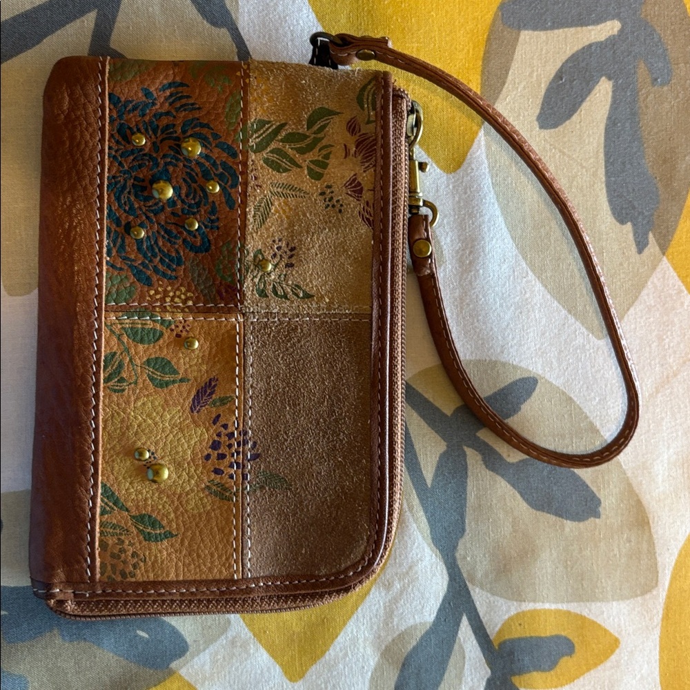 Fossil Brown and Gold Wristlet Clutch
